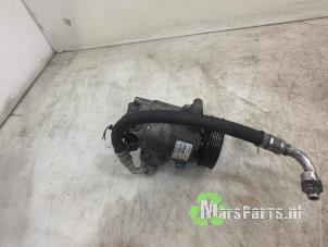 Używane Pompa klimatyzacji Volkswagen Polo V (6R) 1.2 TDI 12V BlueMotion Cena € 90,00 Procedura marży oferowane przez Autodemontagebedrijf De Mars