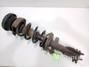 Begagnade Stötdämparstång, vänster fram Renault Trafic (1FL/2FL/3FL/4FL) 1.6 dCi 95 Pris € 45,00 Marginaltabell erbjuds av Autodemontagebedrijf De Mars