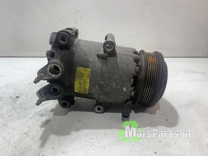 Pompa klimatyzacji z Ford Focus 3 1.6 TDCi 2015