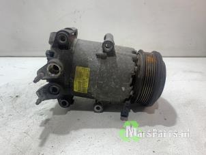 Używane Pompa klimatyzacji Ford Focus 3 1.6 TDCi Cena € 75,00 Procedura marży oferowane przez Autodemontagebedrijf De Mars