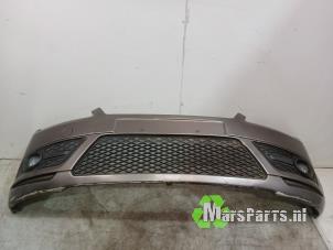 Używane Zderzak przedni Ford Focus 2 C+C 2.0 TDCi 16V Cena € 100,00 Procedura marży oferowane przez Autodemontagebedrijf De Mars