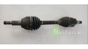 Begagnade Drivaxel, vänster fram Opel Antara (LA6) 2.4 16V 4x4 Pris € 60,00 Marginaltabell erbjuds av Autodemontagebedrijf De Mars