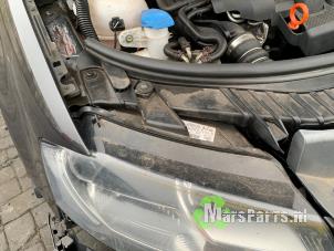 Używane Reflektor prawy Audi A3 Sportback (8PA) 1.9 TDI Cena € 150,00 Procedura marży oferowane przez Autodemontagebedrijf De Mars