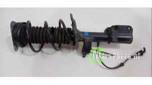 Begagnade Stötdämparstång, vänster fram Smart Forfour (453) 1.0 12V Pris € 60,00 Marginaltabell erbjuds av Autodemontagebedrijf De Mars