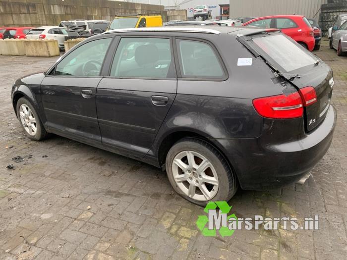 Os tylna napedu na przednie kola z Audi A3 Sportback (8PA) 1.9 TDI 2010