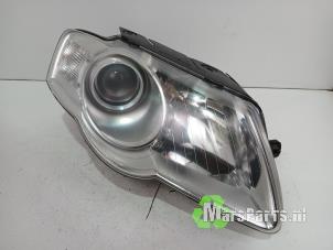 Używane Reflektor prawy Volkswagen Passat Variant (3C5) 1.4 TSI 16V Cena € 50,00 Procedura marży oferowane przez Autodemontagebedrijf De Mars