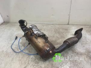 Używane Filtr czastek stalych Ford Focus 3 1.6 TDCi Cena € 400,00 Procedura marży oferowane przez Autodemontagebedrijf De Mars