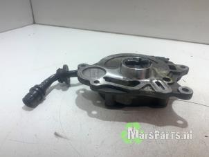 Używane Pompa prózniowa (Diesel) Volkswagen Polo V (6R) 1.2 TDI 12V BlueMotion Cena € 35,00 Procedura marży oferowane przez Autodemontagebedrijf De Mars