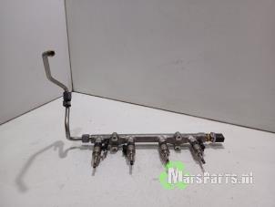 Używane Listwa wtryskowa Audi A3 Sportback (8VA/8VF) 1.5 35 TFSI 16V Cena € 135,00 Procedura marży oferowane przez Autodemontagebedrijf De Mars