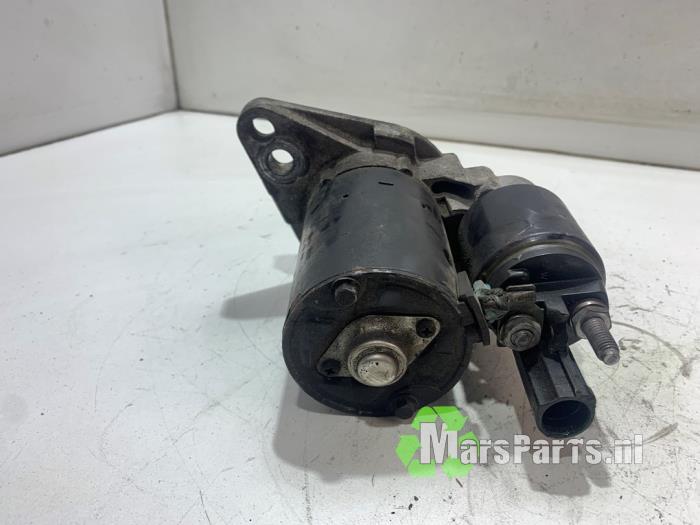 Rozrusznik z Volkswagen Touran (1T1/T2) 1.6 FSI 16V 2003