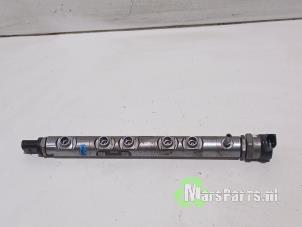 Begagnade Bränsleinsprutningsmunstycke Mini Countryman (R60) 2.0 Cooper D 16V Autom. Pris € 70,00 Marginaltabell erbjuds av Autodemontagebedrijf De Mars