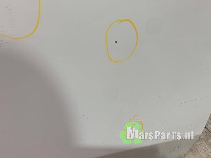 Portier 4Deurs rechts-achter van een Toyota Auris (E18) 1.8 16V Hybrid 2014