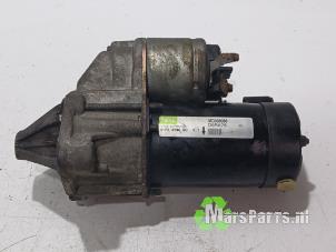 Używane Rozrusznik Ford Focus 2 1.6 16V Cena € 50,00 Procedura marży oferowane przez Autodemontagebedrijf De Mars