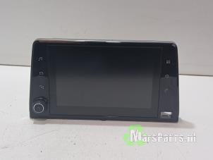 Używane Wyswietlacz nawigacji Peugeot Partner (EA//EF/EN/EU) 1.5 BlueHDi 75 Cena € 275,00 Procedura marży oferowane przez Autodemontagebedrijf De Mars