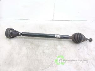 Używane Os napedowa prawy przód Volkswagen Caddy IV 2.0 TDI 75 Cena € 85,00 Procedura marży oferowane przez Autodemontagebedrijf De Mars