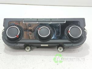 Używane Panel sterowania nagrzewnicy Volkswagen Caddy IV 2.0 TDI 75 Cena € 50,00 Procedura marży oferowane przez Autodemontagebedrijf De Mars