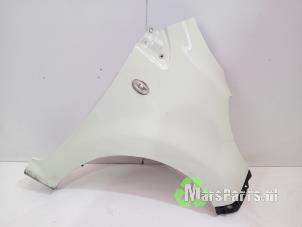 Używane Blotnik prawy przód Ford Focus 2 Wagon 1.8 16V Cena € 50,00 Procedura marży oferowane przez Autodemontagebedrijf De Mars