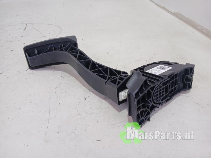 Pedal gazu z Audi A3 Sportback (8YA) 1.5 35 TFSI 16V Mild Hybrid 2024