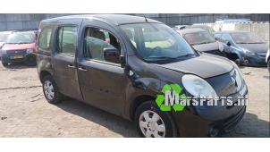 Używane Os napedowa prawy przód Renault Kangoo/Grand Kangoo (KW) 1.6 16V Cena € 45,00 Procedura marży oferowane przez Autodemontagebedrijf De Mars