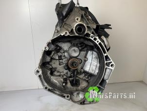 Begagnade Växellåda Renault Captur (2R) 0.9 Energy TCE 12V Pris € 395,00 Marginaltabell erbjuds av Autodemontagebedrijf De Mars