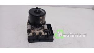 Begagnade ABS-pump Audi A3 (8P1) 1.6 16V FSI Pris € 50,00 Marginaltabell erbjuds av Autodemontagebedrijf De Mars