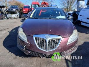 Gebruikte Remklauw (Tang) links-achter Lancia Delta (844) 1.4 T-Jet 16V 120 Prijs € 50,00 Margeregeling aangeboden door Autodemontagebedrijf De Mars