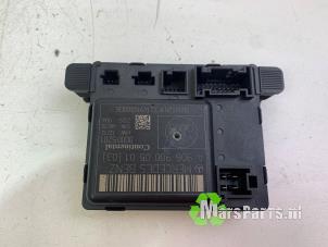 Gebruikte Elektrisch Raam Schakelaar Mercedes Sprinter 3,5t (906.63) 313 CDI 16V Prijs € 35,00 Margeregeling aangeboden door Autodemontagebedrijf De Mars