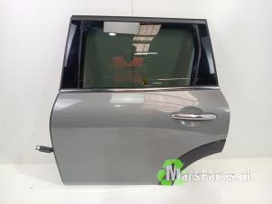 Gebruikte Portier 4Deurs links-achter Mini Clubman (F54) 2.0 Cooper S 16V Prijs € 400,00 Margeregeling aangeboden door Autodemontagebedrijf De Mars