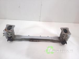 Używane Rama zderzaka przód Ford Focus 3 1.6 TDCi Cena € 75,00 Procedura marży oferowane przez Autodemontagebedrijf De Mars