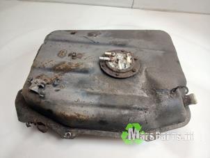 Gebruikte Tank Suzuki Alto (RF410) 1.1 16V Prijs € 55,00 Margeregeling aangeboden door Autodemontagebedrijf De Mars