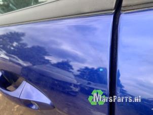 Begagnade Dörr, 2-dörrars, vänster Ford Fiesta 6 (JA8) 1.0 Ti-VCT 12V 65 Pris € 125,00 Marginaltabell erbjuds av Autodemontagebedrijf De Mars