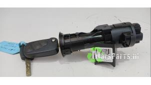 Gebruikte Kontaktslot + Sleutel Ford Ka II 1.2 Prijs € 40,00 Margeregeling aangeboden door Autodemontagebedrijf De Mars