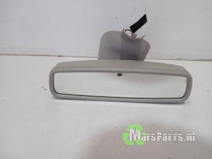 Gebruikte Binnenspiegel Renault Captur (2R) 0.9 Energy TCE 12V Prijs € 40,00 Margeregeling aangeboden door Autodemontagebedrijf De Mars