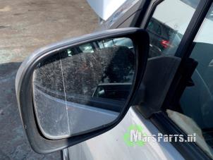Używane Lusterko zewnetrzne lewe Mazda 5 (CR19) 2.0i 16V Cena € 40,00 Procedura marży oferowane przez Autodemontagebedrijf De Mars