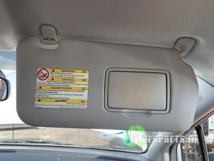 Używane Oslona przeciwsloneczna Mazda 5 (CR19) 2.0i 16V Cena € 30,00 Procedura marży oferowane przez Autodemontagebedrijf De Mars