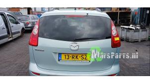 Używane Tylna klapa Mazda 5 (CR19) 1.8i 16V Cena € 40,00 Procedura marży oferowane przez Autodemontagebedrijf De Mars