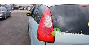 Begagnade Baklykta, vänster Mazda 5 (CR19) 1.8i 16V Pris € 30,00 Marginaltabell erbjuds av Autodemontagebedrijf De Mars