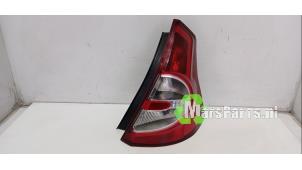 Używane Tylne swiatlo pozycyjne prawe Dacia Sandero I (BS) 1.2 16V Cena € 40,00 Procedura marży oferowane przez Autodemontagebedrijf De Mars