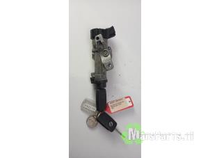 Używane Stacyjka + Kluczyk Volkswagen Polo V (6R) 1.2 TDI 12V BlueMotion Cena € 90,00 Procedura marży oferowane przez Autodemontagebedrijf De Mars