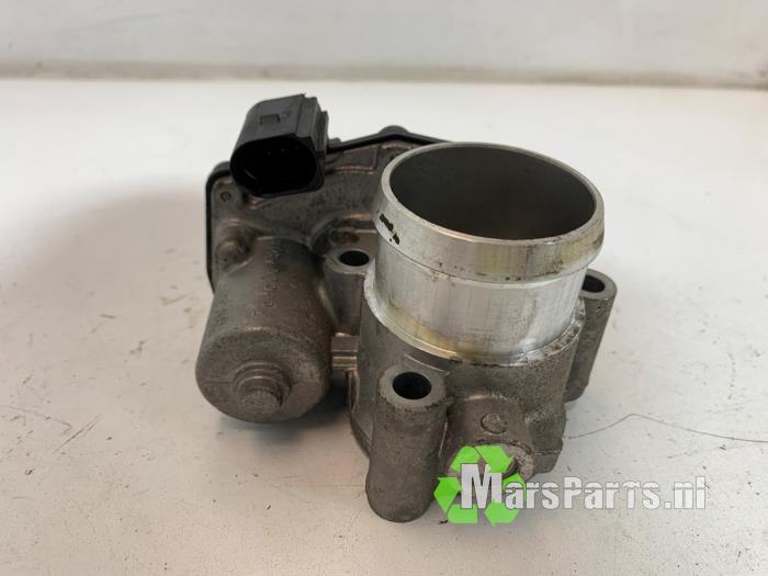 Przepustnica z Ford Focus 3 Wagon 1.0 Ti-VCT EcoBoost 12V 100 2013