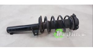 Używane Amortyzator lewy przód Volkswagen Caddy Combi IV 1.4 TSI 16V Cena € 60,00 Procedura marży oferowane przez Autodemontagebedrijf De Mars