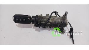 Używane Stacyjka + Kluczyk Volkswagen Caddy Combi IV 1.4 TSI 16V Cena € 40,00 Procedura marży oferowane przez Autodemontagebedrijf De Mars