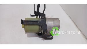 Używane Pompa wspomagania kierownicy Volkswagen Polo IV (9N1/2/3) 1.2 12V Cena € 70,00 Procedura marży oferowane przez Autodemontagebedrijf De Mars