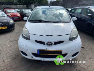 Używane Rama pomocnicza Toyota Aygo (B10) 1.0 12V VVT-i Cena € 100,00 Procedura marży oferowane przez Autodemontagebedrijf De Mars