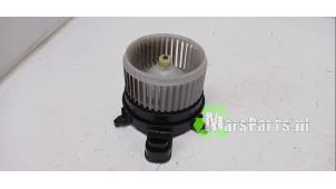 Używane Silnik wentylatora nagrzewnicy Toyota Yaris IV (P21/PA1/PH1) 1.5 12V Hybrid 115 Cena € 75,00 Procedura marży oferowane przez Autodemontagebedrijf De Mars