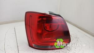 Używane Tylne swiatlo pozycyjne lewe Volkswagen Polo V (6R) 1.2 TDI 12V BlueMotion Cena € 35,00 Procedura marży oferowane przez Autodemontagebedrijf De Mars