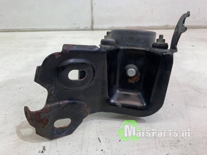 ABS-pump från en Fiat Punto Evo (199) 1.3 JTD Multijet 85 16V Euro 5 2011