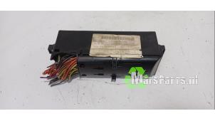 Używane Skrzynka bezpieczników Volkswagen Polo V (6R) 1.2 TSI Cena € 35,00 Procedura marży oferowane przez Autodemontagebedrijf De Mars