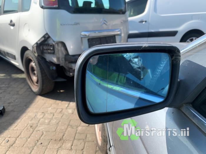 Skärmspegel, vänster från en BMW 3 serie (E46/4) 316i 16V 2003