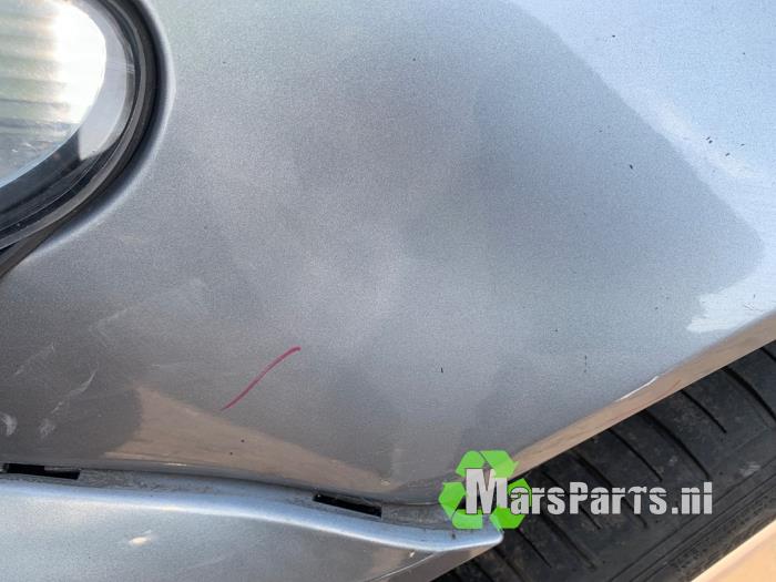 Framskärm, vänster från en BMW 3 serie (E46/4) 316i 16V 2003